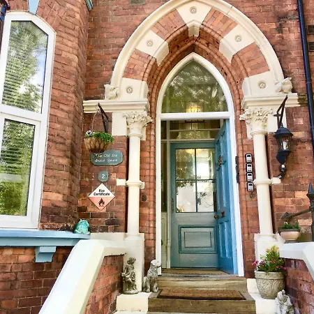 Beautifully Stylish Studio For 2 In Apartment York